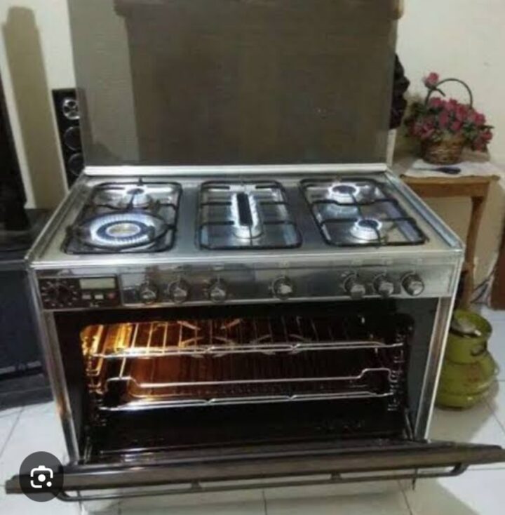 SERVICE KOMPOR GAS ARISTON dan merek lain nya SERANG