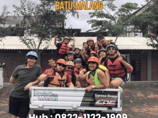 Salinan-dari-Putih-dan-Kuning-Modern-Simpel-Promosi-Kedai-Makanan-Cerita-In_20251117_175321_0000-1