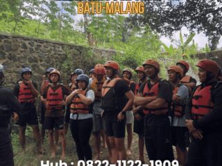 Salinan-dari-Putih-dan-Kuning-Modern-Simpel-Promosi-Kedai-Makanan-Cerita-In_20251117_180416_0000-1