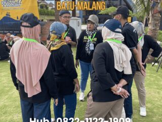 Salinan-dari-Putih-dan-Kuning-Modern-Simpel-Promosi-Kedai-Makanan-Cerita-In_20251117_182537_0000