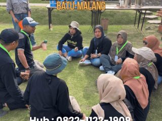 Salinan-dari-Putih-dan-Kuning-Modern-Simpel-Promosi-Kedai-Makanan-Cerita-In_20251117_182359_0000