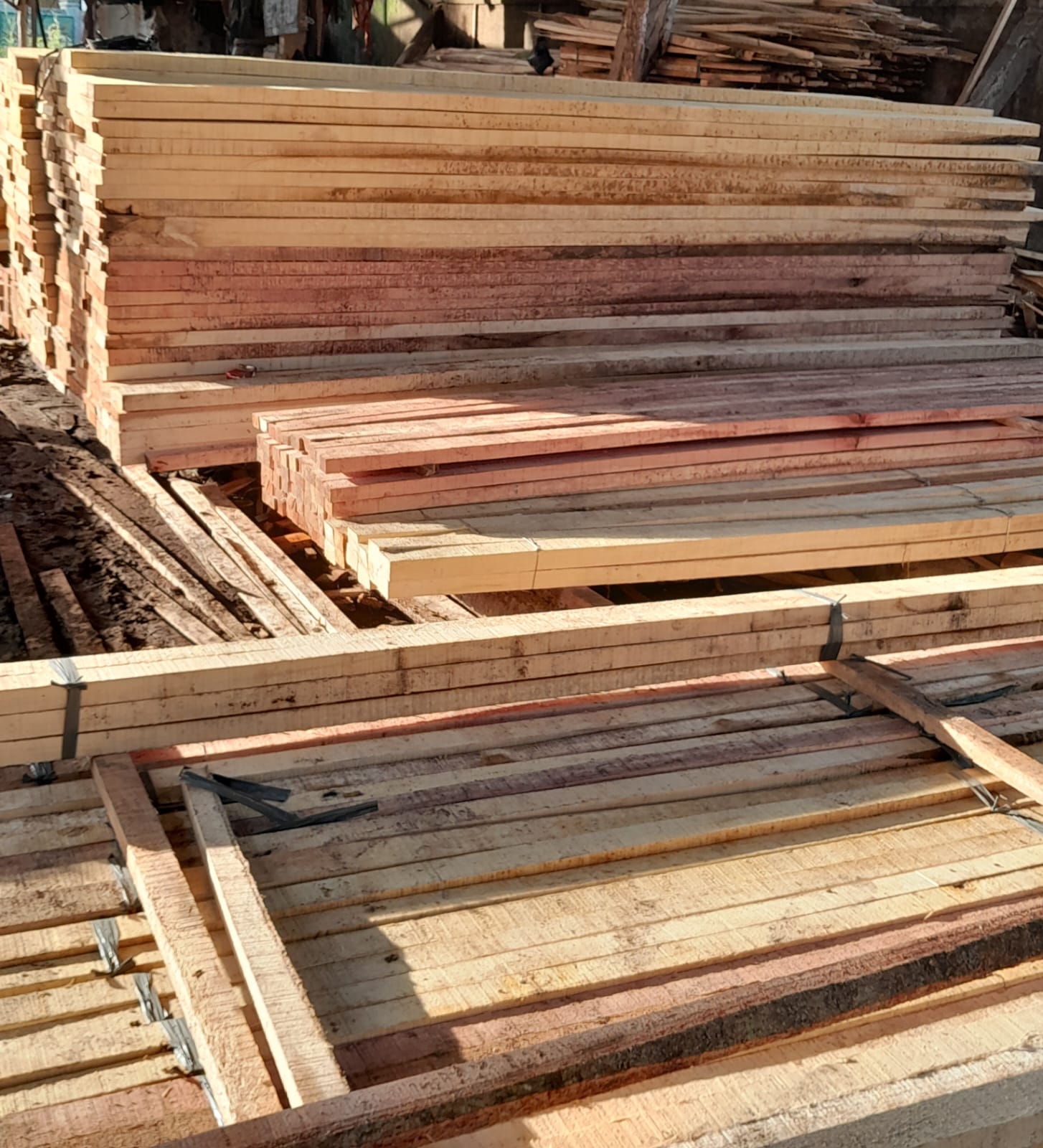 Kayu Kaso 5/10 Panjang 4 Meter / Merah