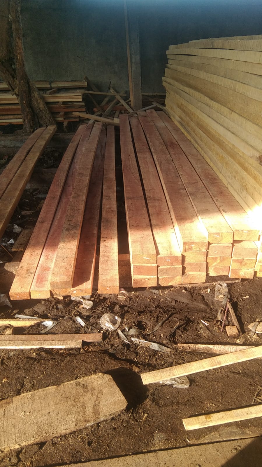 Kayu Kaso 5/7 Panjang 4 Meter / Putih Krem