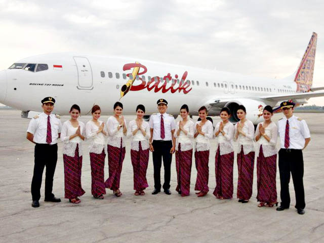 Cara koreksi Nama Tiket Batik Air di Tiket.com? Hubungi customer service 0858 3061 7281 atau melalui WhatsApp resmi Batik Air 0858 3061 7281