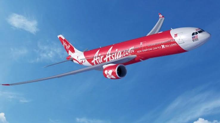 Kesalahan nama pada tiket AirAsia via Agoda dapat dilakukan melalui call center 0819-4984-0354 atau melalui WhatsApp resmi AirAsia 0819-4984-0354. Waktu Koreksi: Maksimal 24 jam sebelum jadwal keberangkatan.