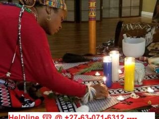 AFRICAN-WOMAN-SPELL-CASTER