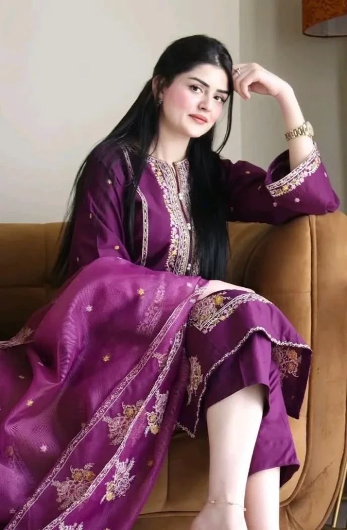 Call Girls Munirka ⎝₹9.9k⎠9711147426 ௹⇒💎))