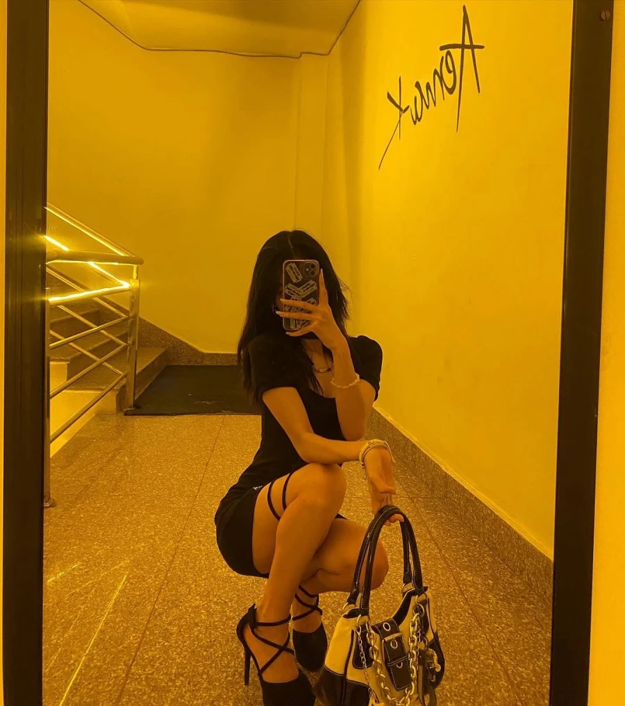 (5-Star Hotel) Delhi Call Girls In Hotel The Claridges New Delhi — 9220592151 Female Escorts Service Delhi NCR