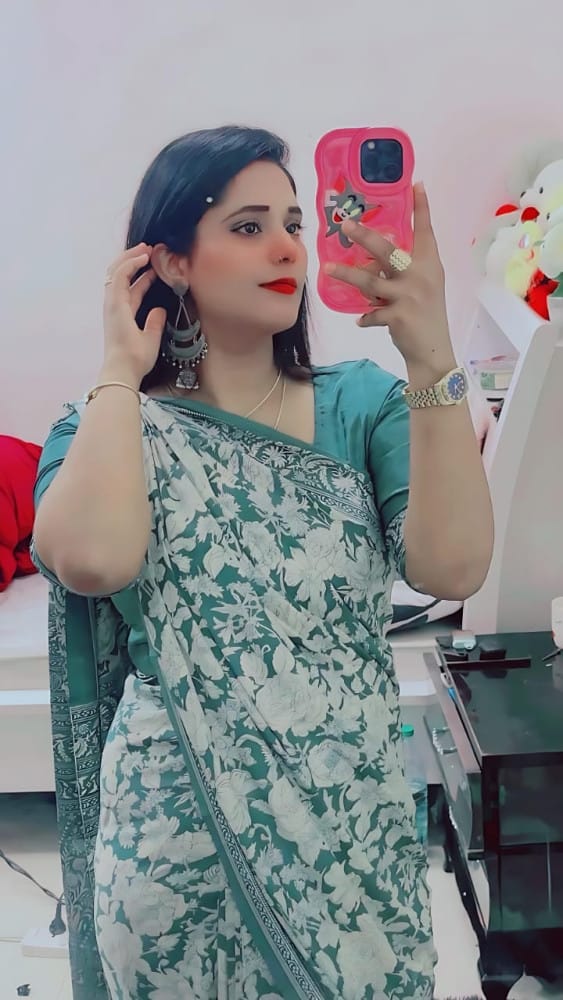 Rꦿyal इंडियन Call Girls In Mehrauli Delhi ꧁⎝9711147426 ꧁⎠Escorts SeRVice