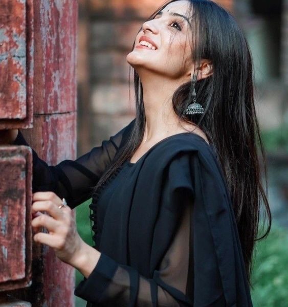 Call 9643097474 Low rate Call girls in Munirka दिल्ली