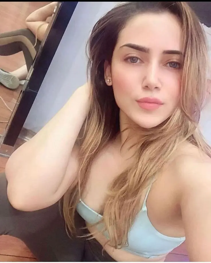 FULL ENJOY – 8448803038, Call Girls In Saket Metro Delhi Book